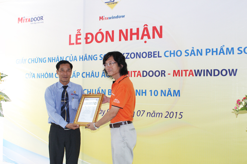 Akzonobel chung nhan mitadoor